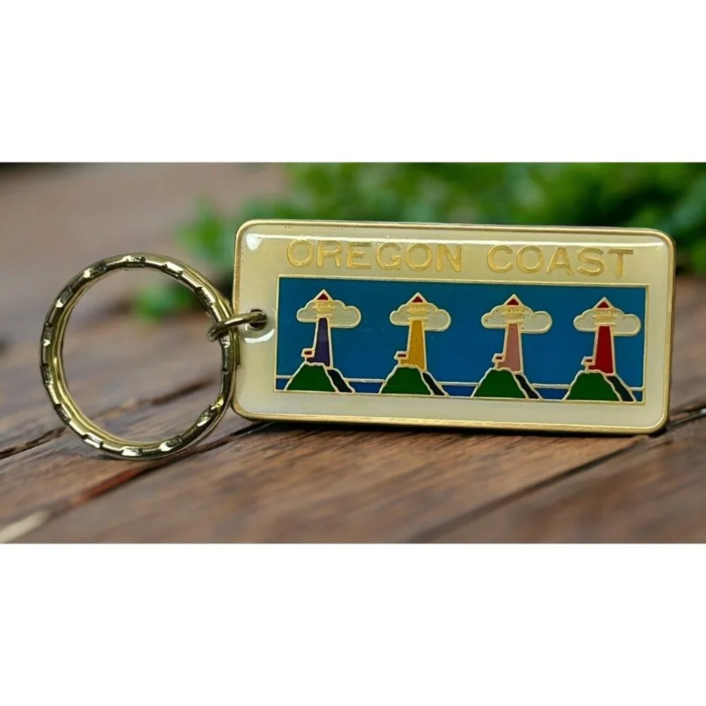 Vintage Oregon Coast Keychain Beach Lighthouses Ocean Enamel